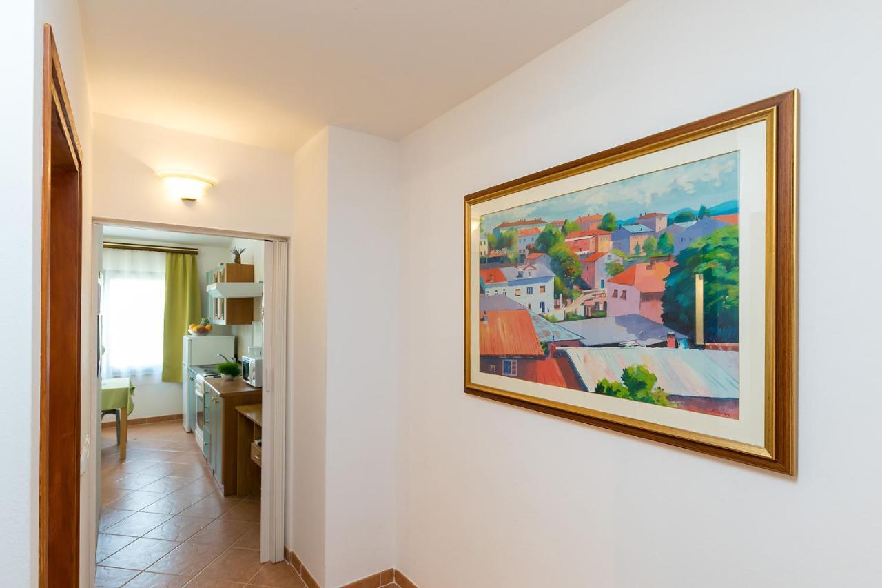 Apartments Marija Funtana Exterior photo