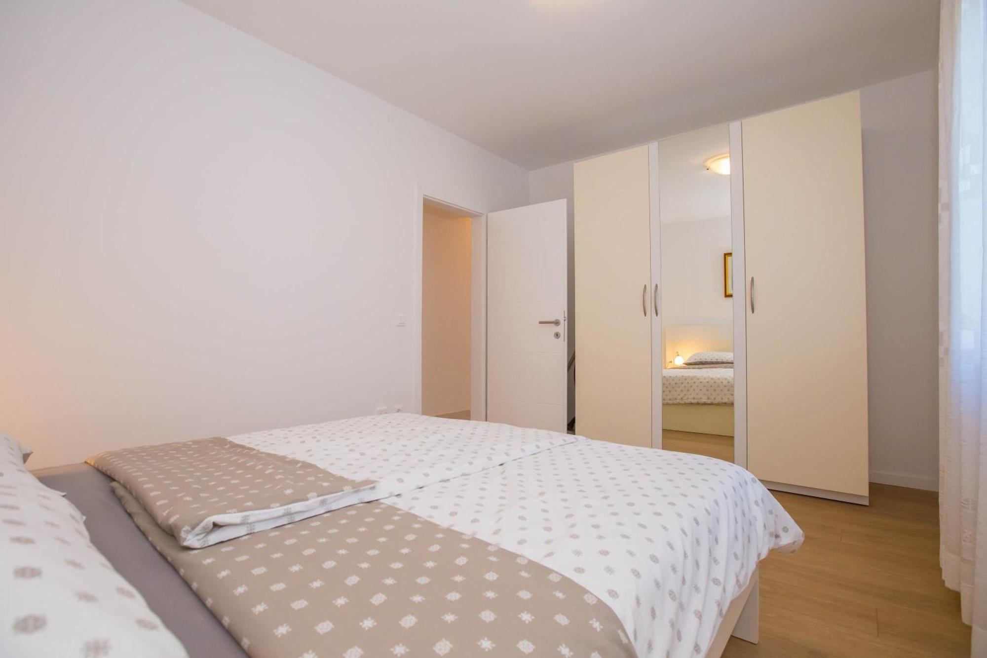 Apartments Marija Funtana Exterior photo