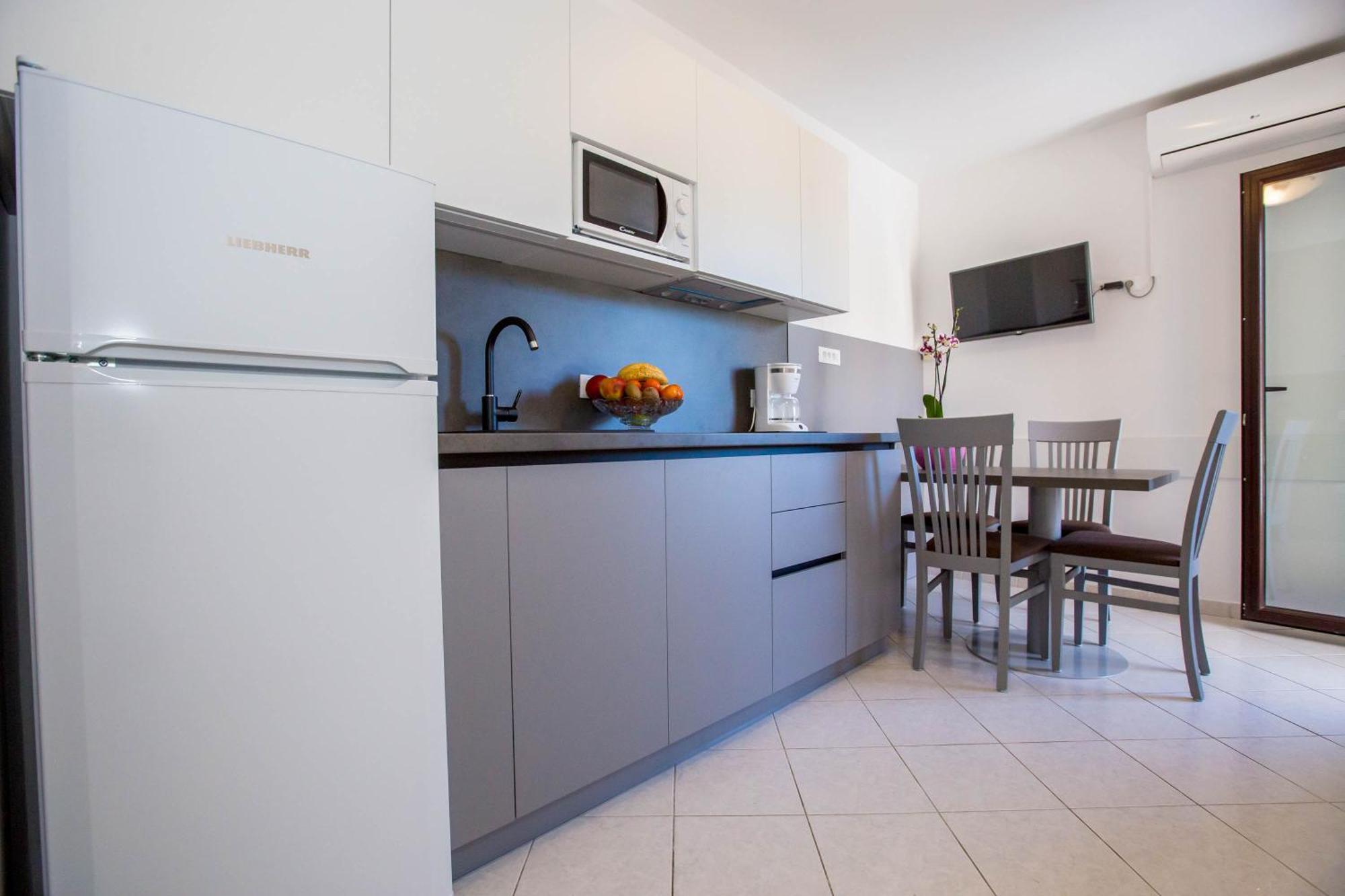 Apartments Marija Funtana Exterior photo